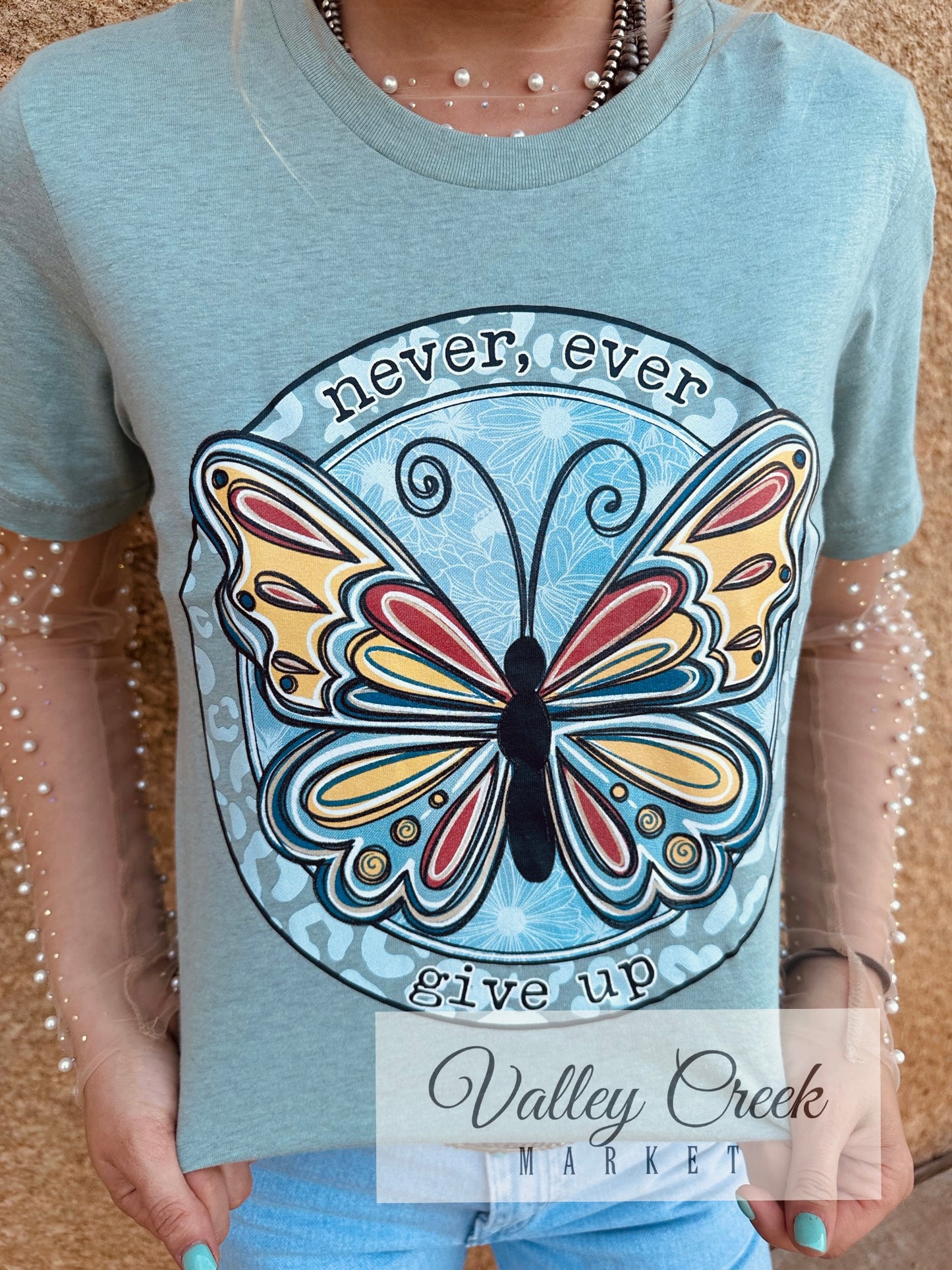 Never Give Up Graphic Tee
