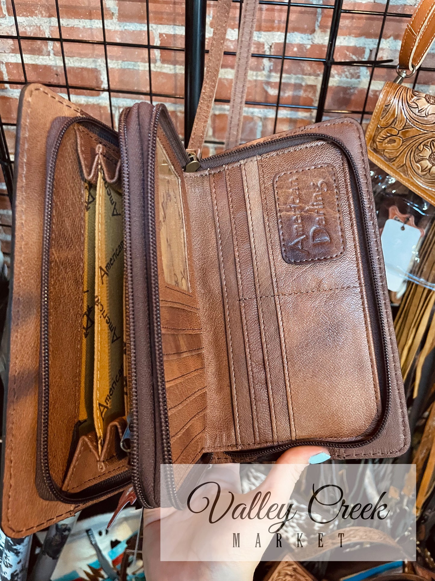 The Lainey Organizer Wallet