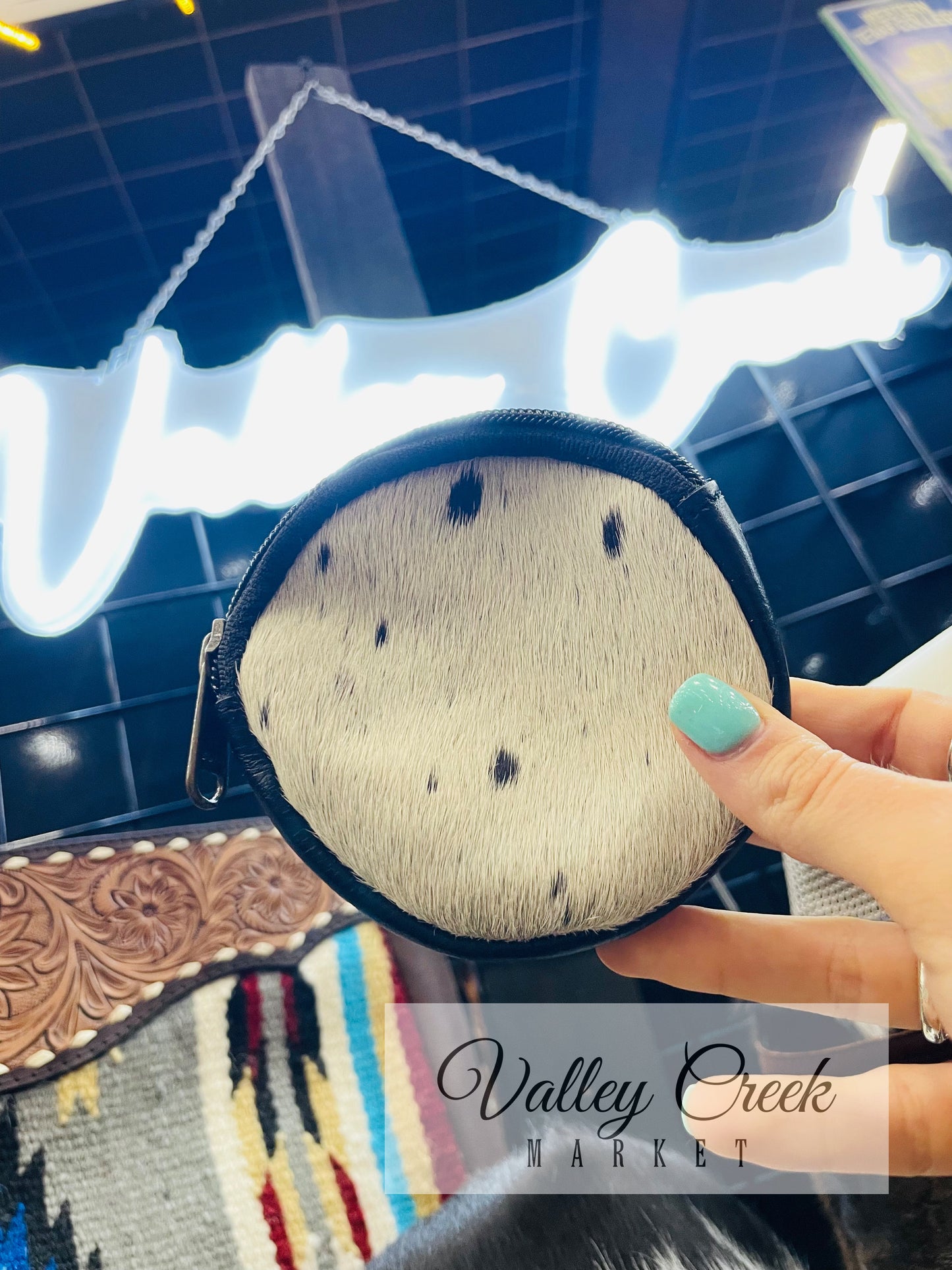 Round Cowhide Coin Pouch