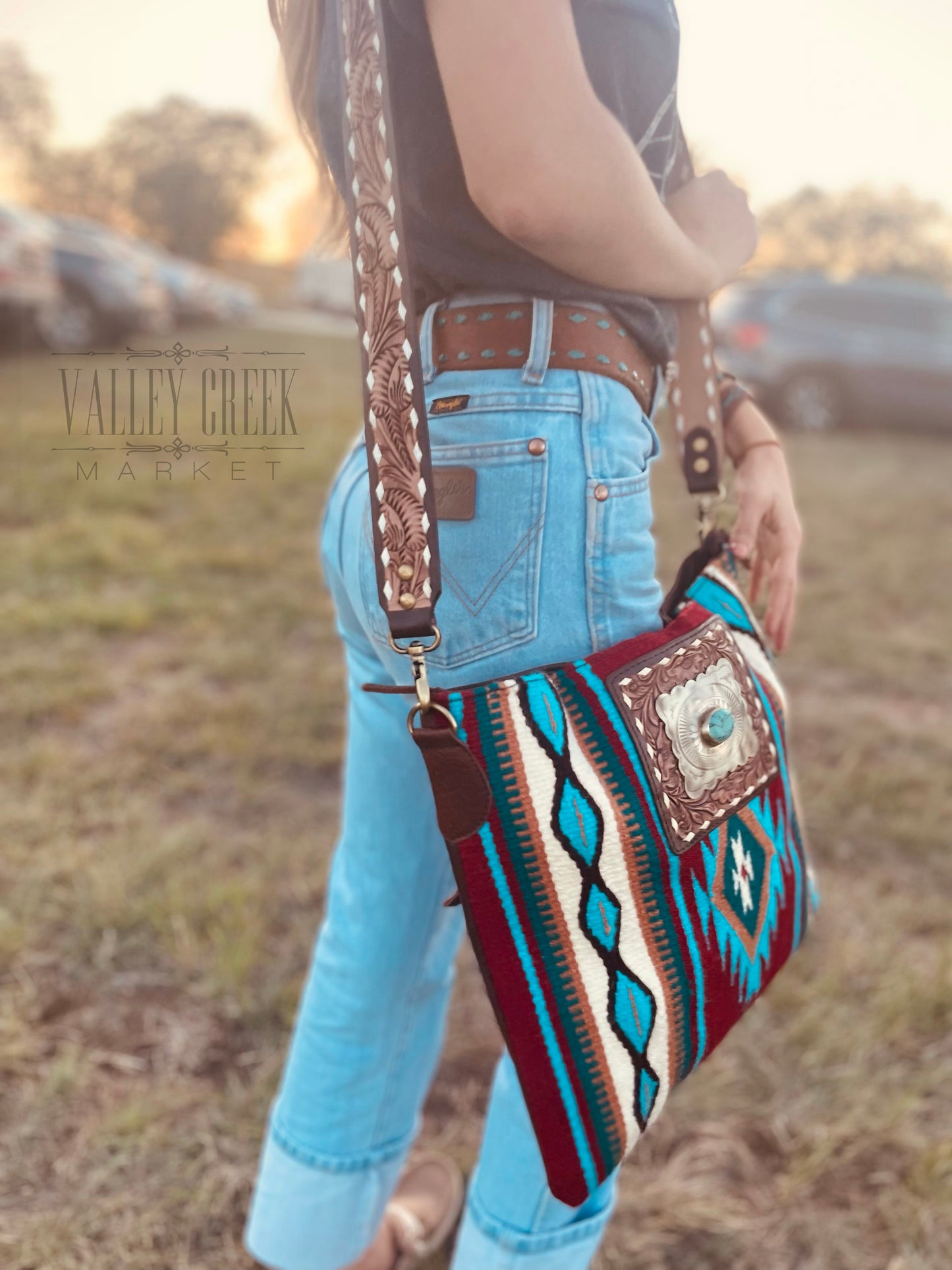 Aspen Buckle Saddle Blanket Handbag