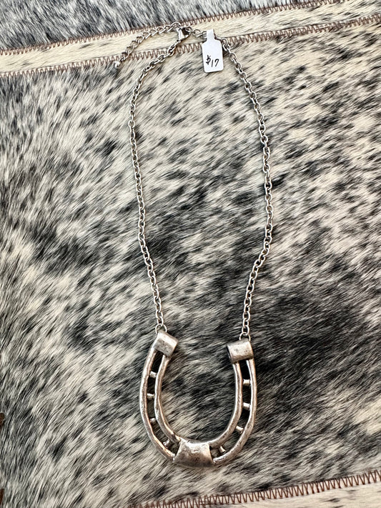 Horseshoe Necklace
