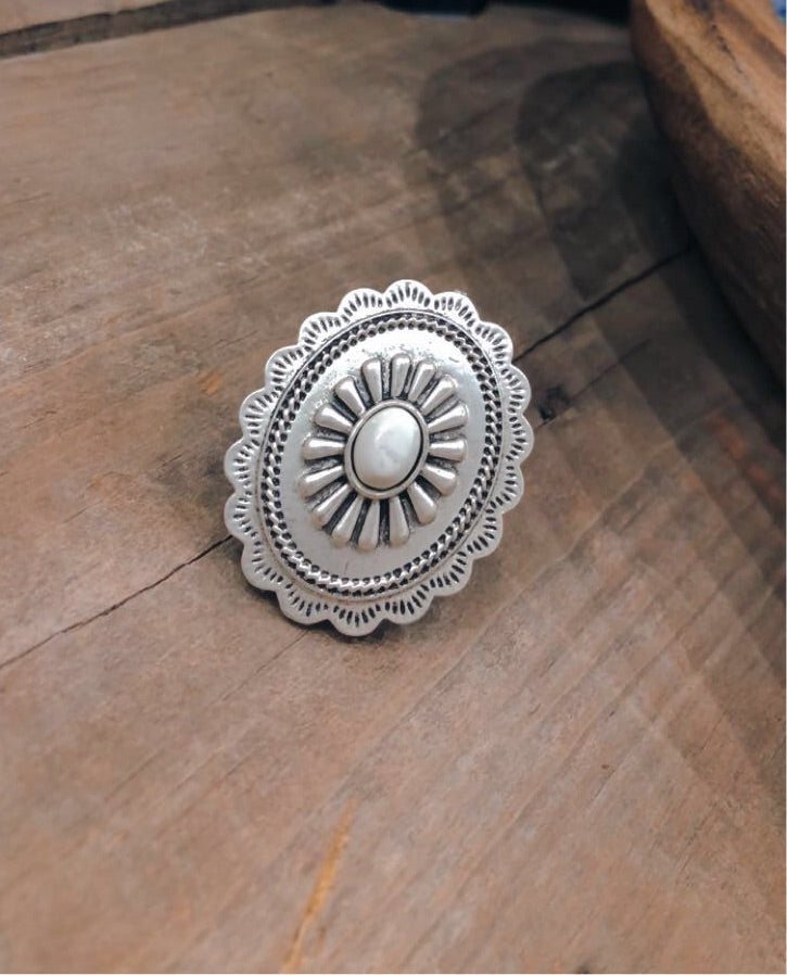 Scalloped Oval Southwestern Adjustable Ring
